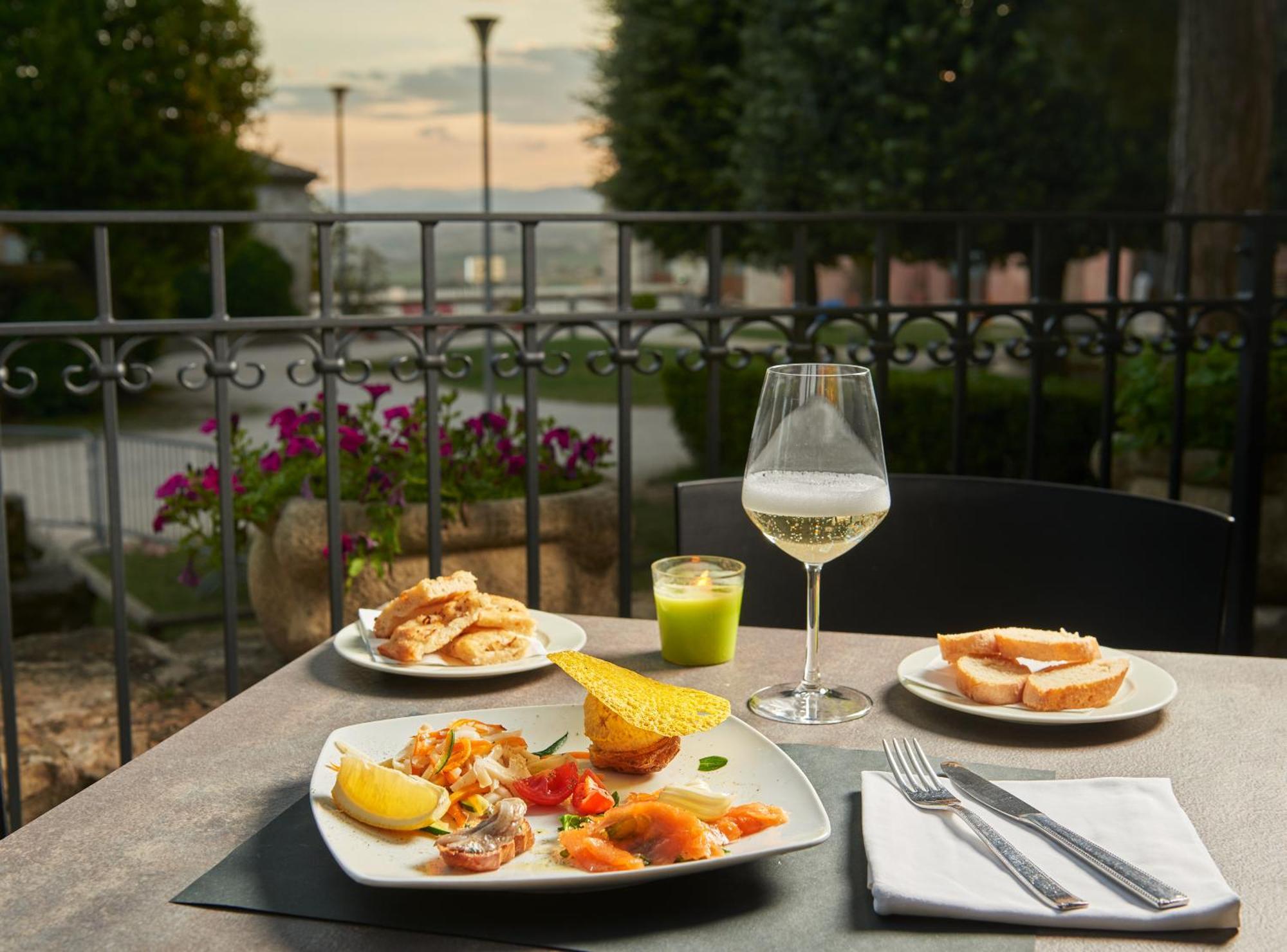 Hotel Ristorante La Ginestra Recanati Eksteriør bilde